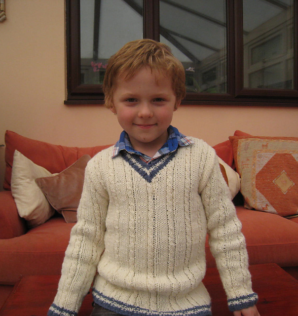 Design E - V-neck Sweater