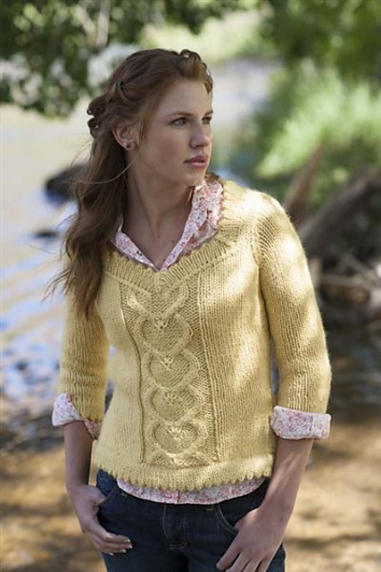Sweetheart Pullover