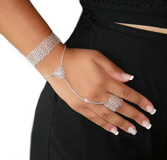 Boho Wire Crochet Handlet