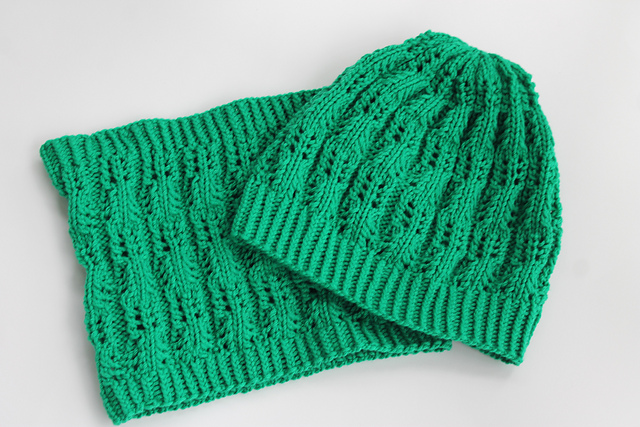 Wavy Eyelet Hat and Cowl