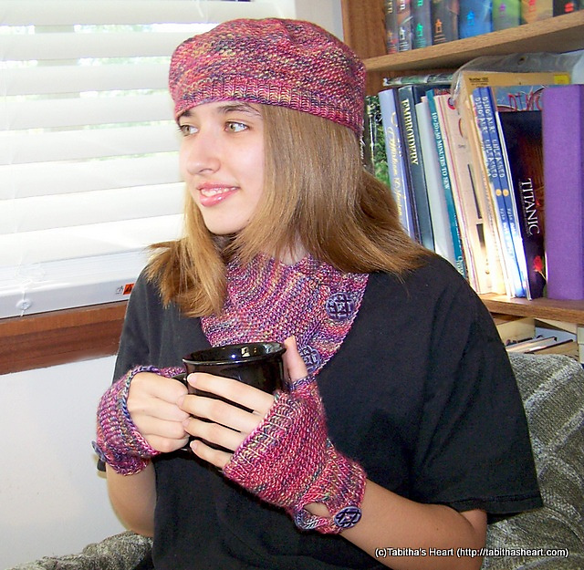 Georgie Cowl & Mitts