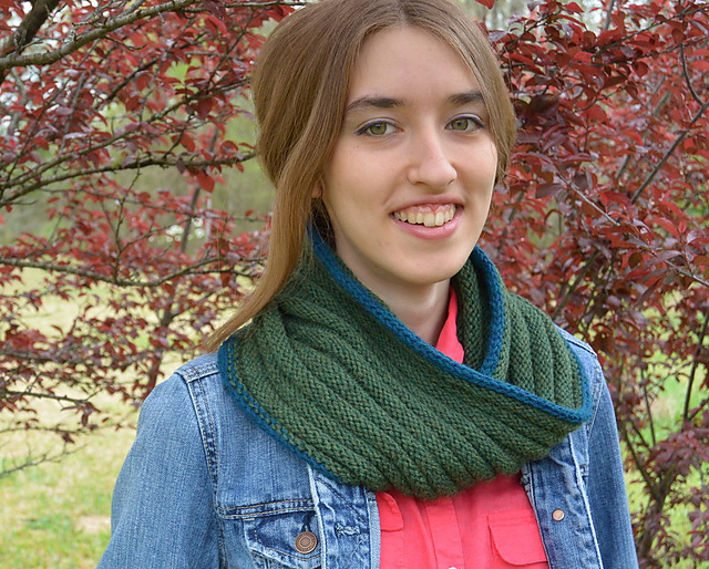 Time Loop Cowl