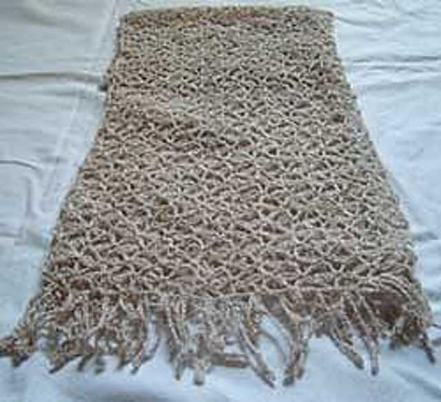 p.39 Lacy Linen Stole