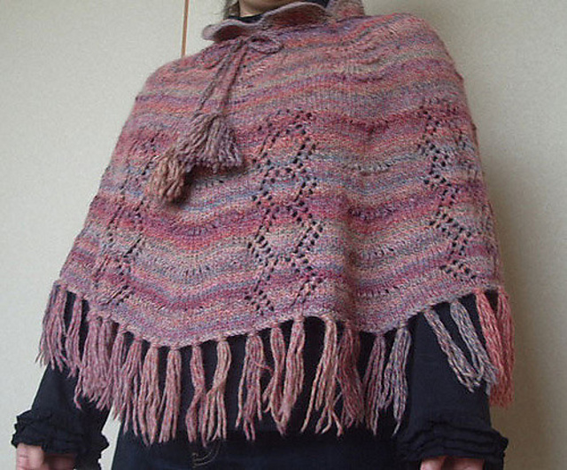 r. Poncho with Fringe (フリンジつきポンチョ)