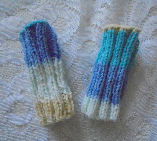 Child’s Fingerless Gloves
