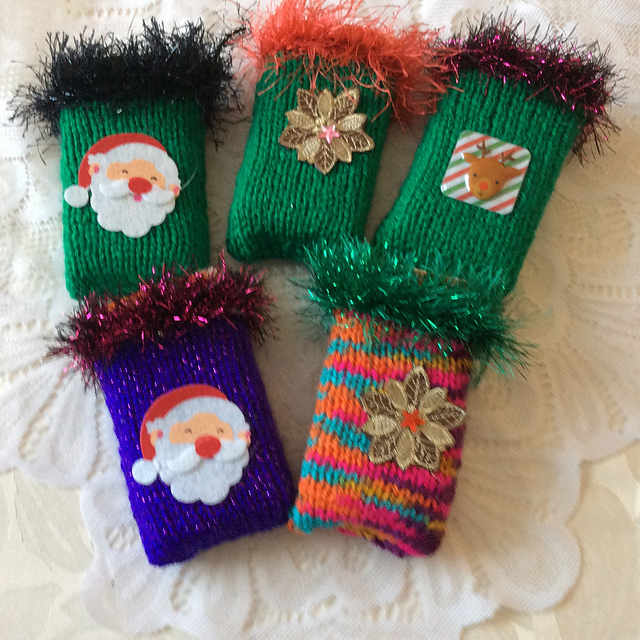Festive Paper Hankie Holder