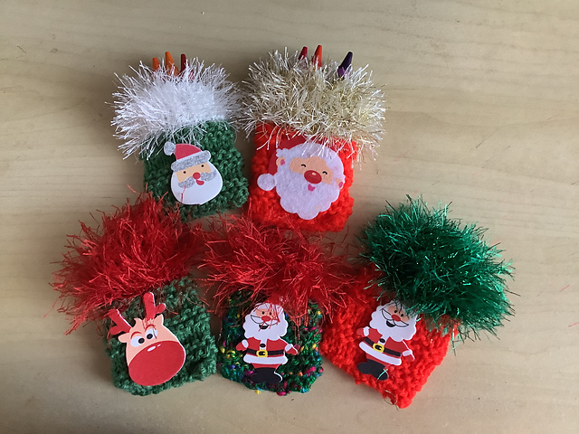 Christmas Crayon Pocket