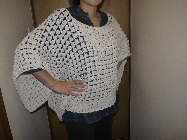 A. Pullover (ポンチョ風プルオーバー)