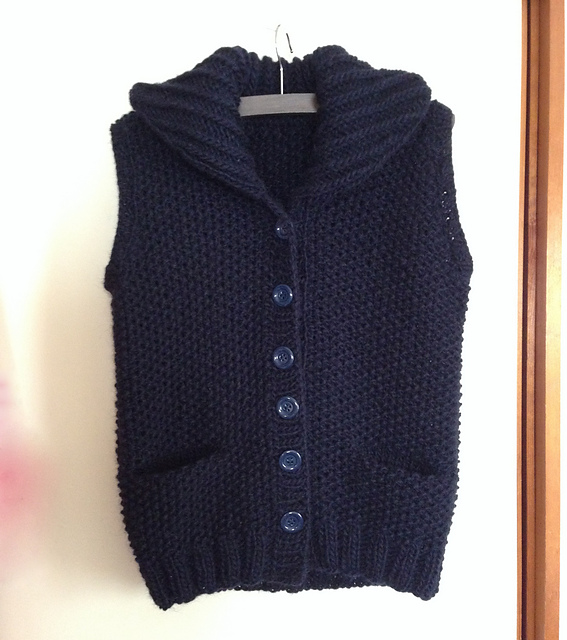 B. Cowichan Yarn Vest(ladies')
