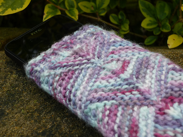 Mitred Phone Cosy