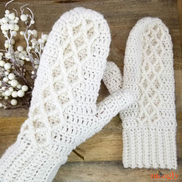 Diamond Mittens