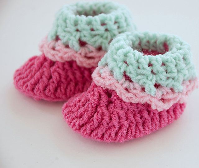 Loopy Love Newborn Baby Booties Pattern