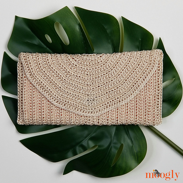 Perfect Summer Clutch
