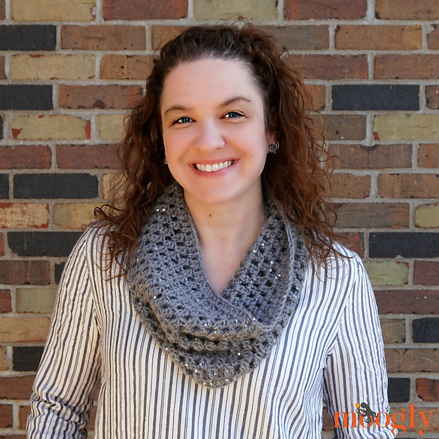 Ravelry: Italian Elegance Cowl pattern by Tamara Kelly