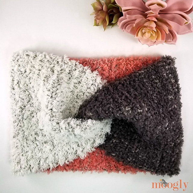 Neapolitan Twist Cowl