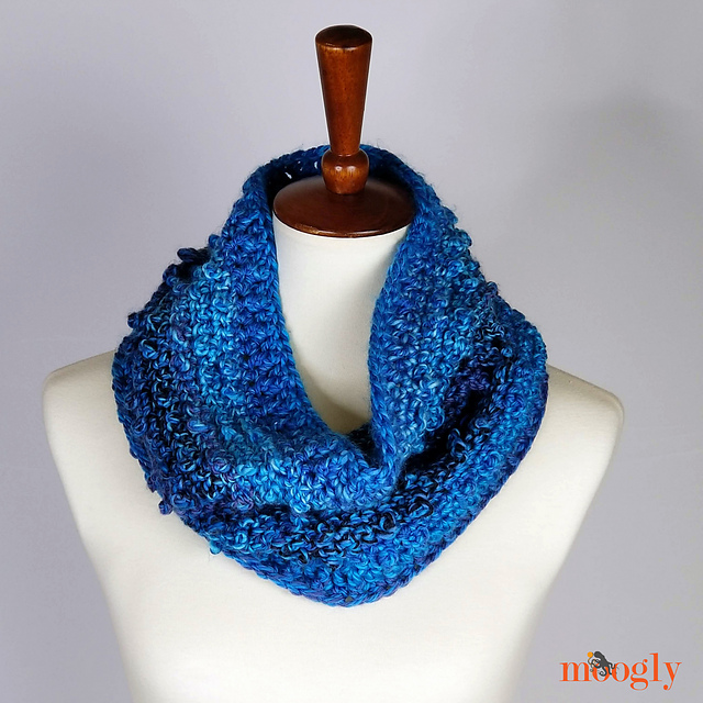 Picot Trip Cowl