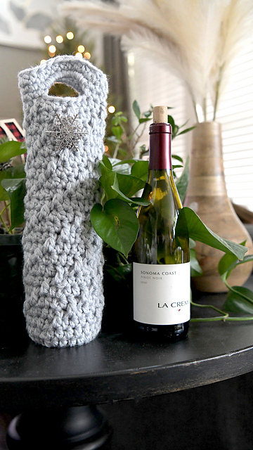 Twisted Texture Wine Cozy