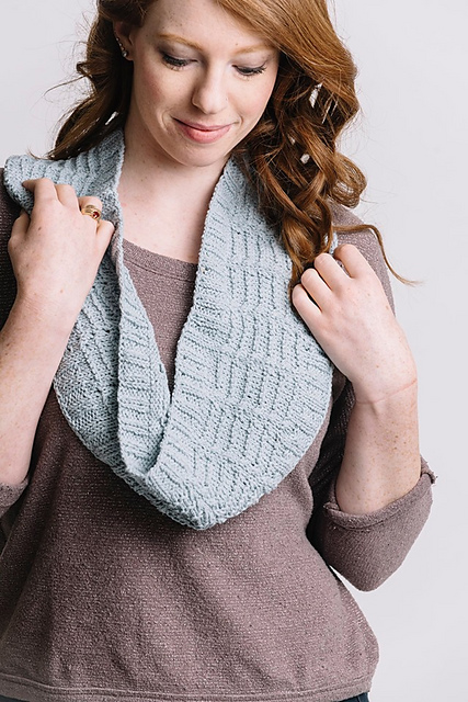 Madison Bluewash Cowl
