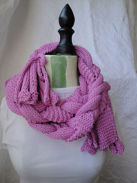 Pretzel Scarf