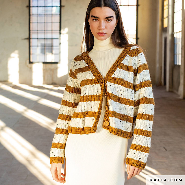 6209-14 Raglan-sleeve striped cardigan