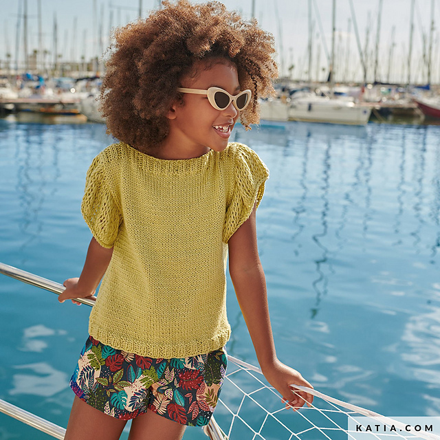 97-26 Frilled sleeve child’s top
