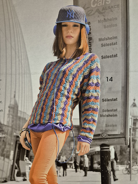 # 14 Quer gestrickter Streifenpulli