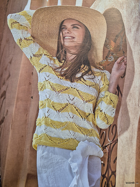 # 04 Zweifarbiger Pulli