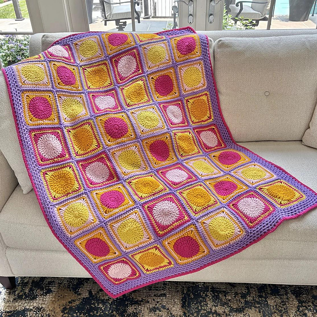 Retro Circles - Blanket