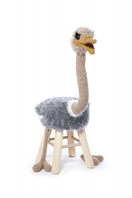 Animal stool osterich