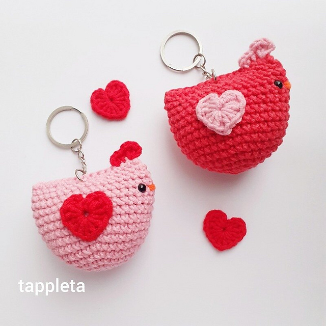 Valentine chicken keychain