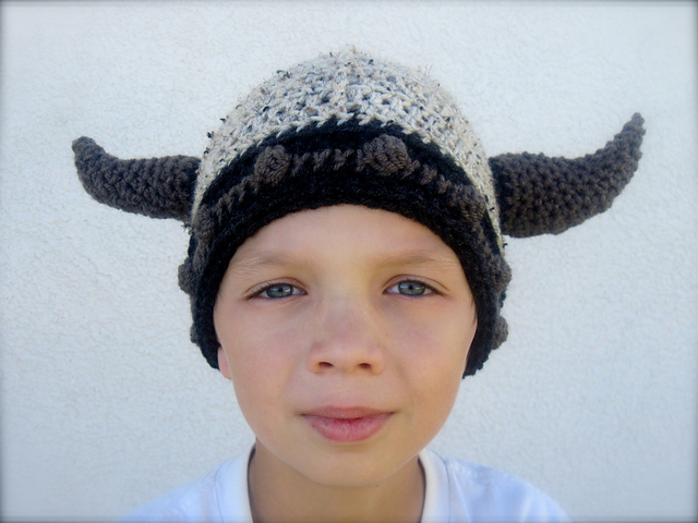 viking hat with horns