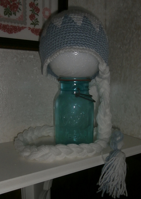 Elsa-like Hat
