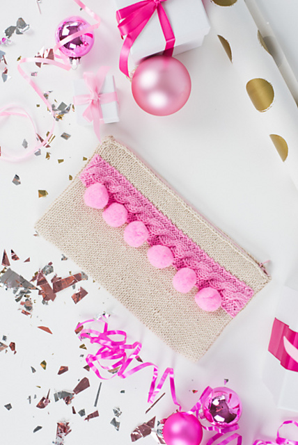 Bubblegum Pom-Pom Clutch
