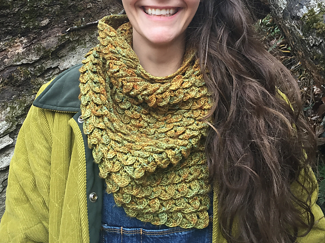 Asymmetrical Crocodile Cowl