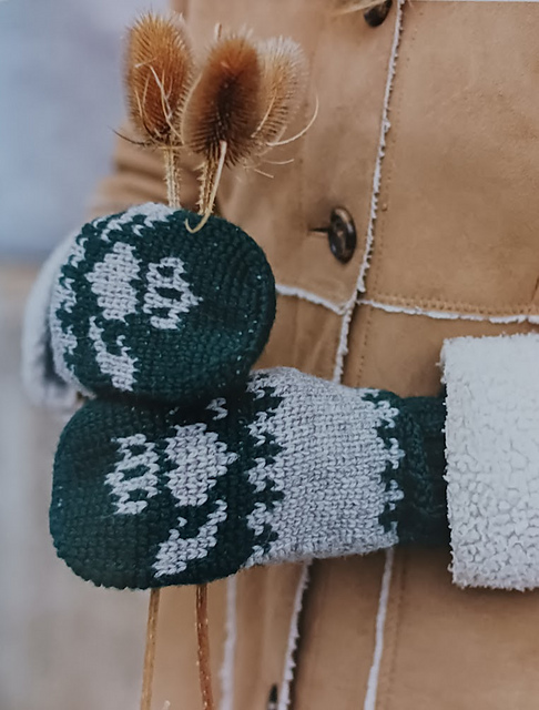 Claddagh Mittens