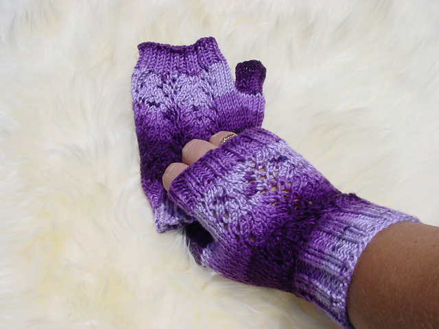 Blossoms mitts