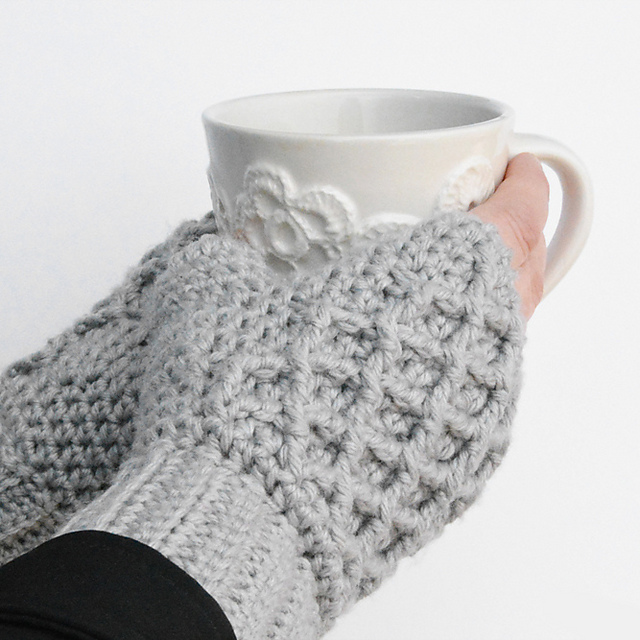 Lattice Work Fingerless Mitts