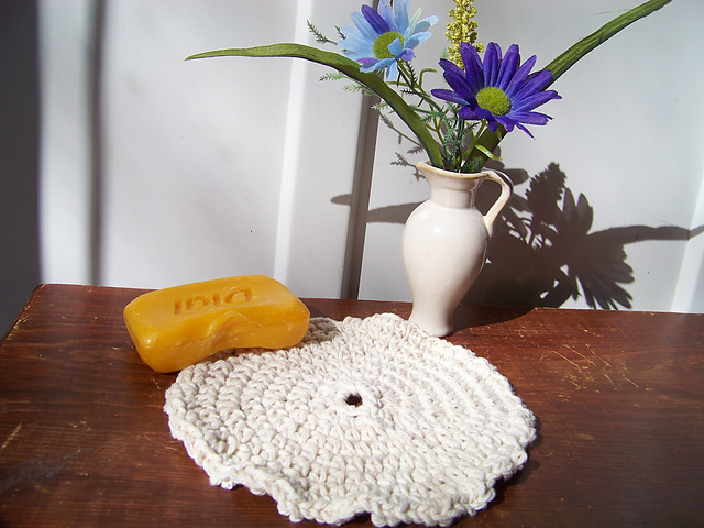 Circular Ruffled Dishcloth