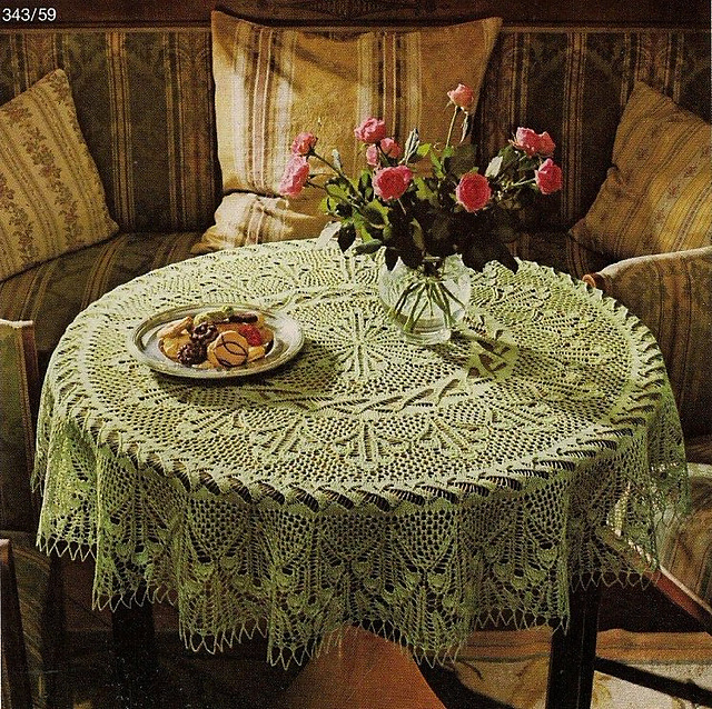 Pfauenauge Spitzendecke