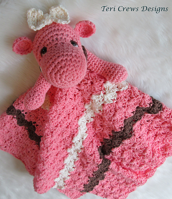 Hippo Huggy Blanket