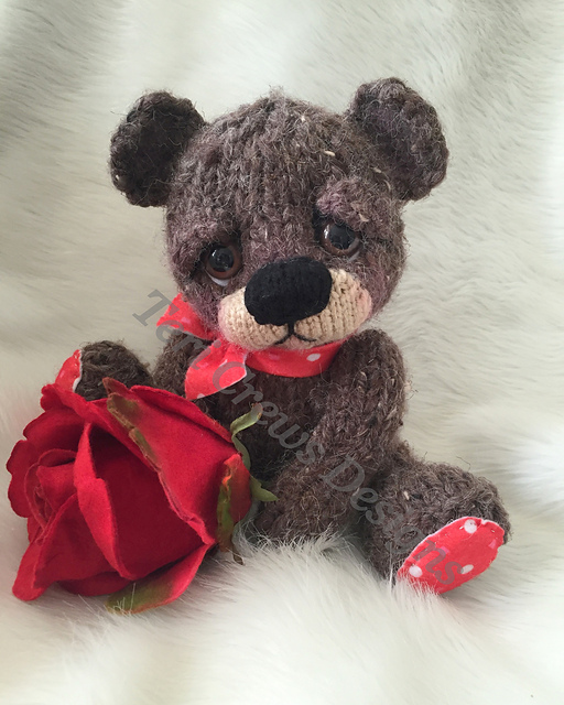 Sweet Knit Bear