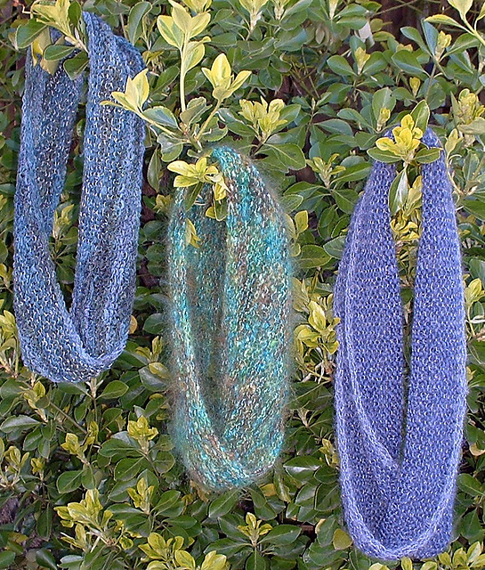 Two-Tone Mobius Cowl / Simple Mobius Cast-On