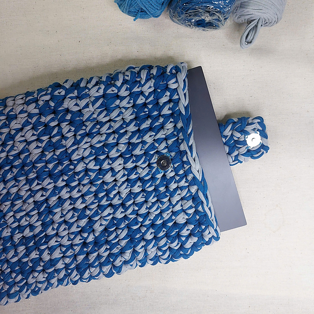 Laptop cover