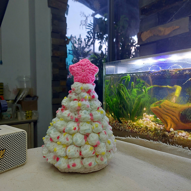 Bobble Christmas Tree