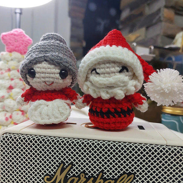 Mrs Santa amigurumi