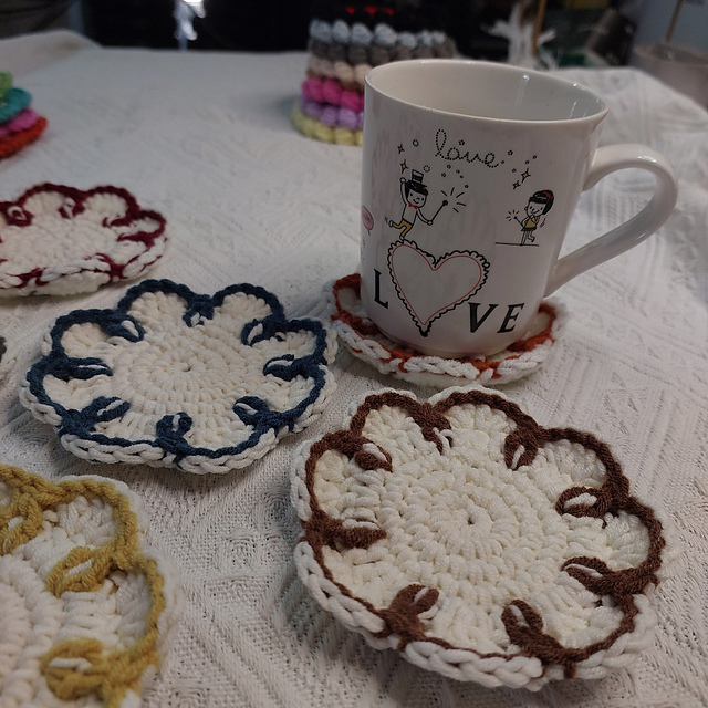 Easy flower coaster