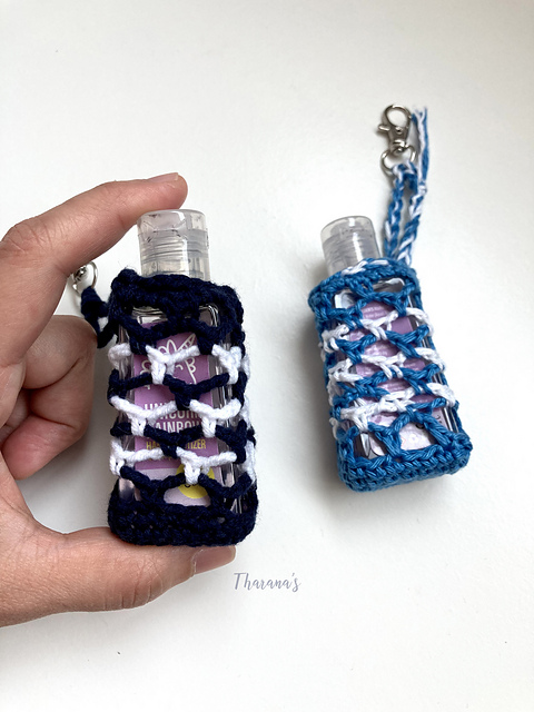 Mesh sanitizer holder