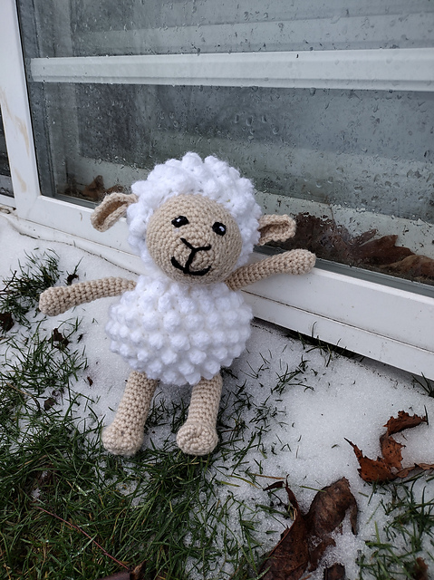 Little Crochet Lamb