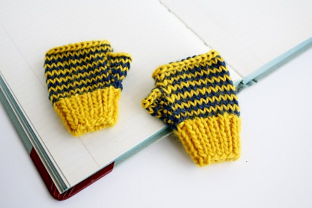 Striped Swashbuckling Gloves