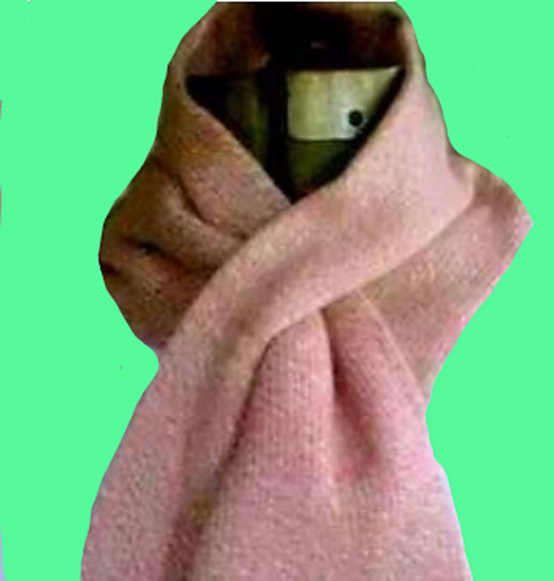 Tubular Keyholes Scarf
